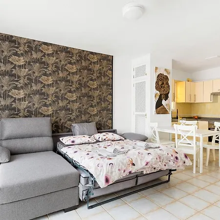 Golden Sunset Ocean View * 아데제