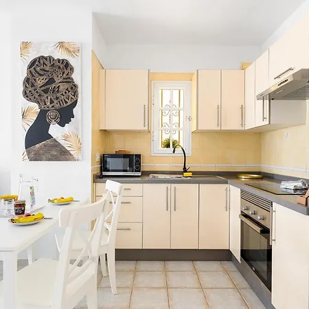 Golden Sunset Ocean View 아파트 아데제