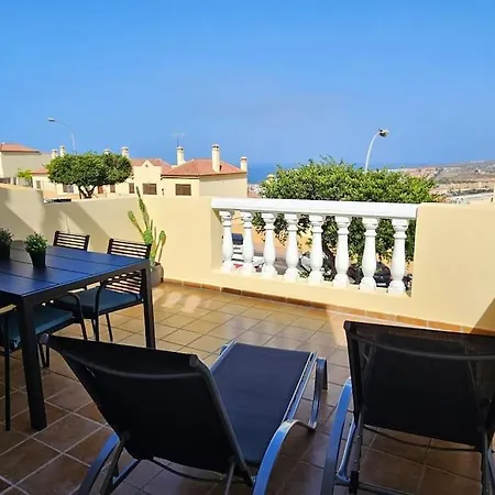 Golden Sunset Ocean View 아파트