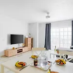Golden Sunset Ocean View Апартаменти
