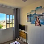Апартаменти Golden Sunset Ocean View *
