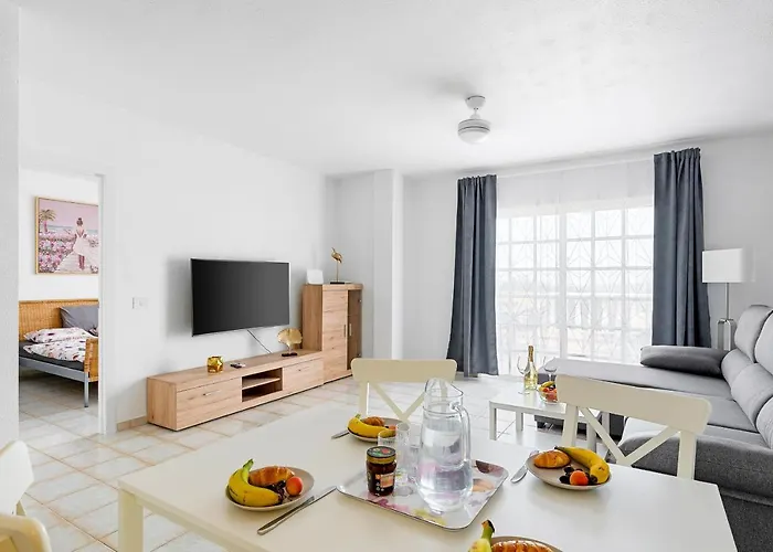 Golden Sunset Ocean View Apartment