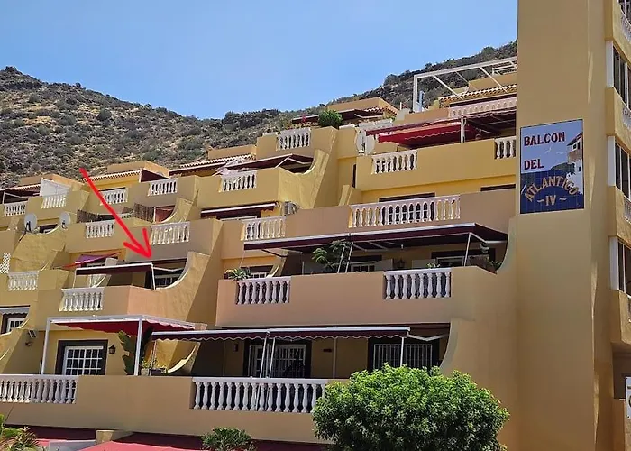 Golden Sunset Ocean View Apartment